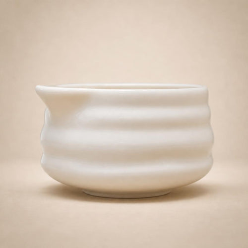 Chawan, cuenco de cerámica para matcha con pico vertedor — MatchaPro